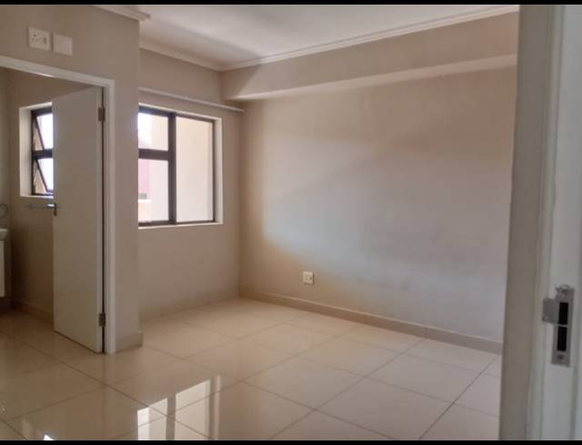 2 BEDROOM APARTMENT FOR SALE IN UMHLANGA RIDGE